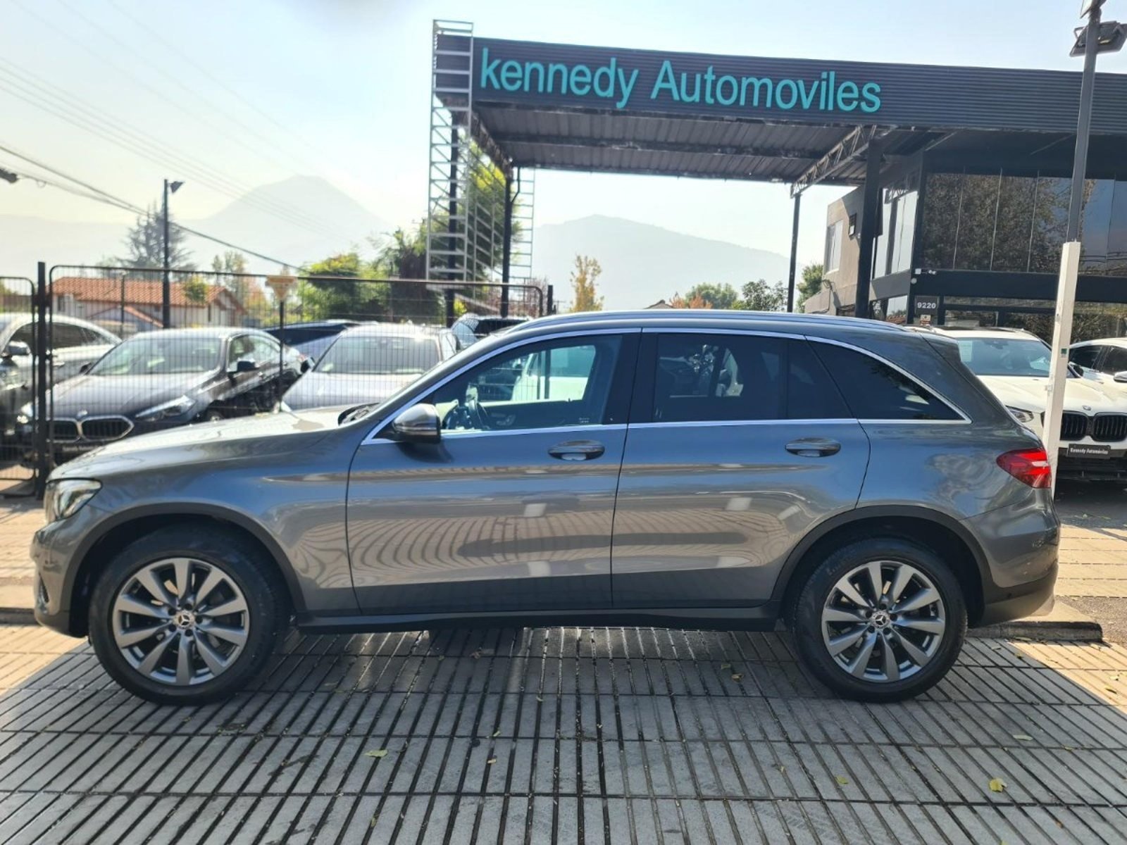 MERCEDES-BENZ GLC 300 2.0 AT 4MATIC 2020 - Imagen 3 de 10