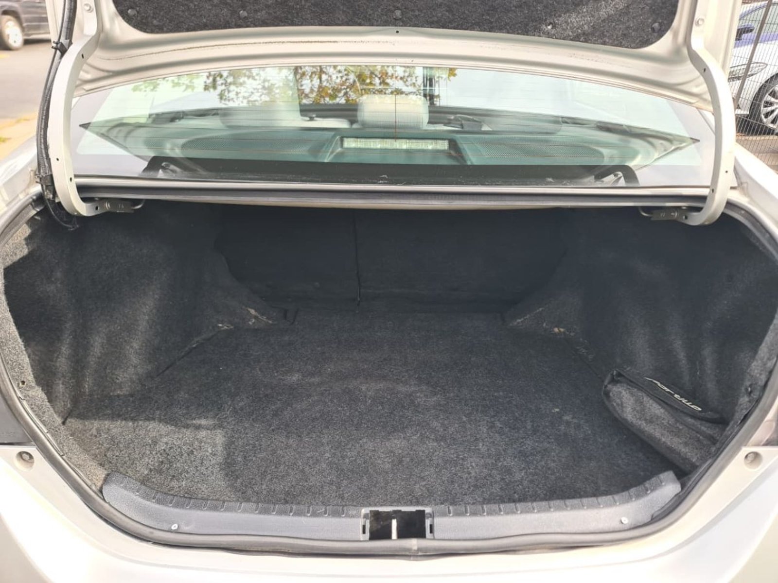 Toyota COROLLA 1.8 GLI 4X2 MG0 MT 4P. 2015 - Imagen 9 de 10
