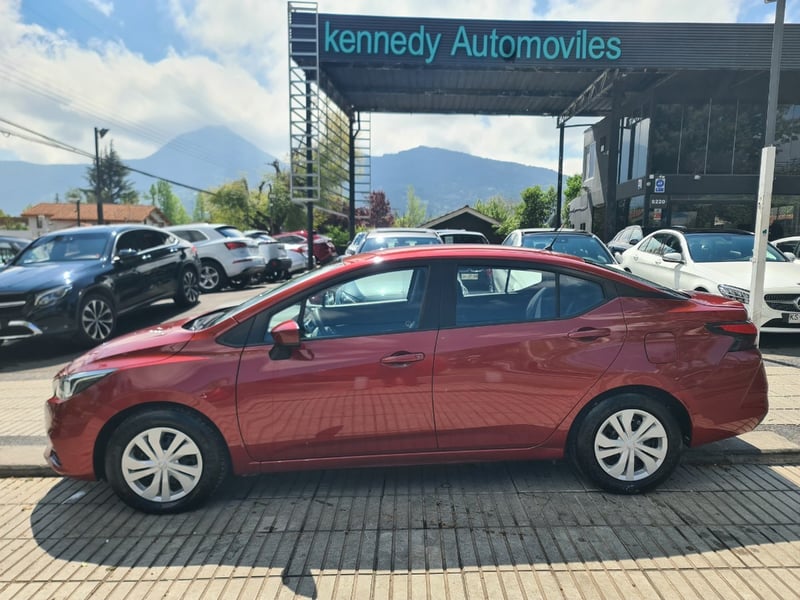 Nissan VERSA 1.6 SENSE 4X2 MT 4P. 2022 - Imagen 8 de 10
