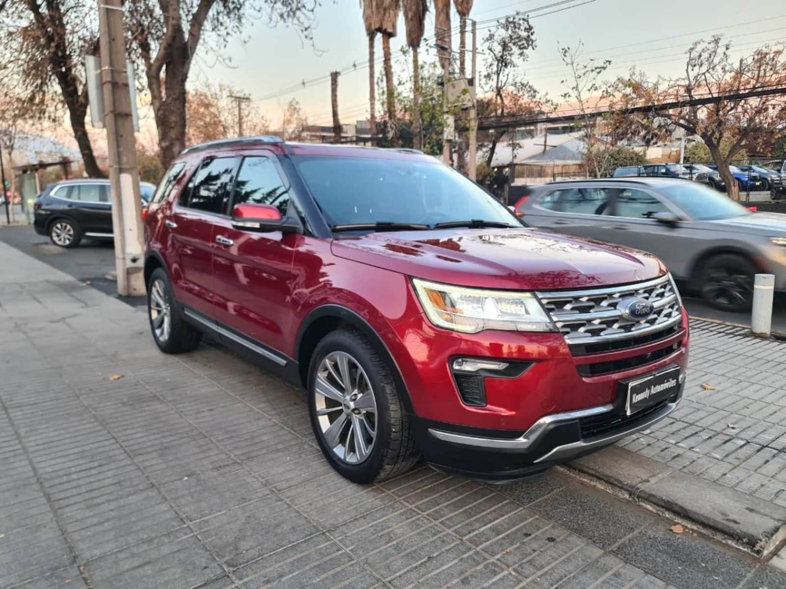 Ford EXPLORER 2.3 ECOBOOST LIMITED 4X2 AT 5P. 2018 - Foto 2 de 10