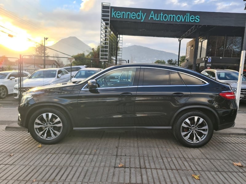 Mercedes-Benz GLE 350 3.0 D 4MATIC SPORT COUPE DIESEL 4WD AT 5P. 2019 - Imagen 6 de 10