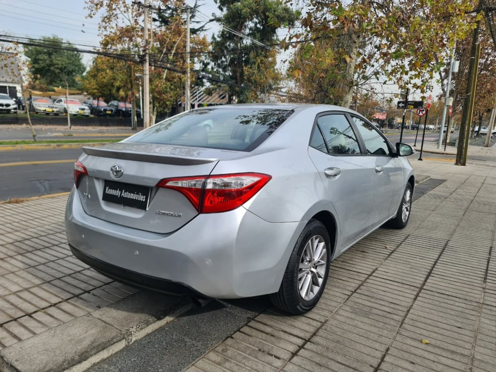 Toyota COROLLA 1.8 GLI 4X2 MG0 MT 4P. 2015 - Imagen 8 de 10
