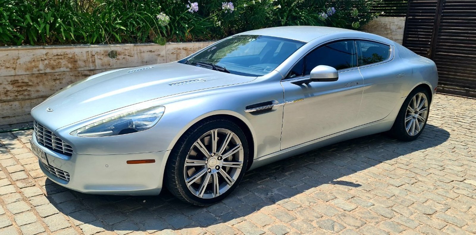 Aston Martin RAPIDE 5.9 4X2 AT 4P. 2011 - Imagen 4 de 10