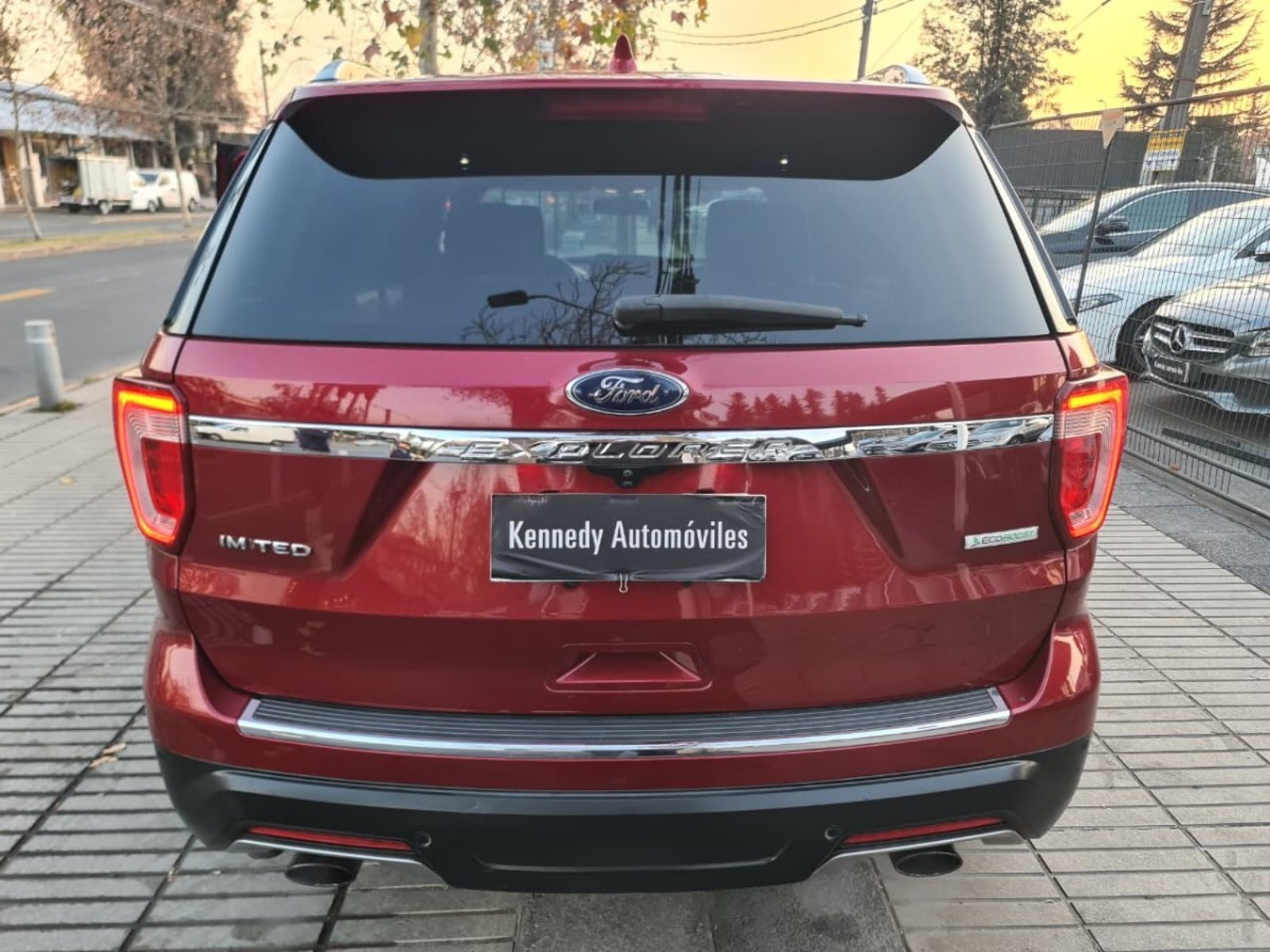 Ford EXPLORER 2.3 ECOBOOST LIMITED 4X2 AT 5P. 2018 - Foto 5 de 10