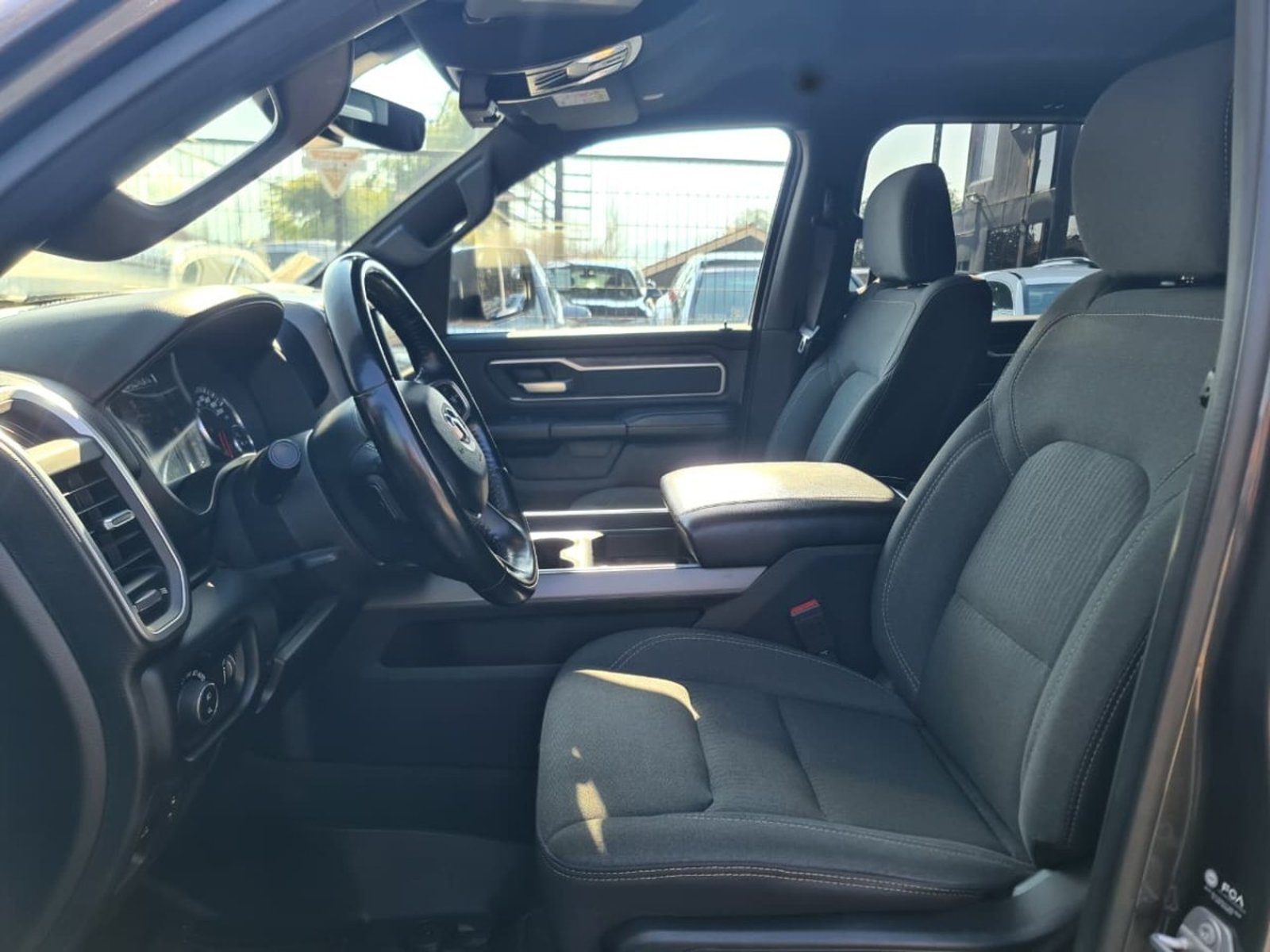 RAM 1500 BIG HORN CREW CAB 4X4 3.6 AUT 2022 - Imagen 9 de 10