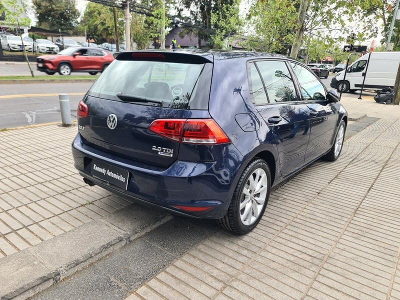 Volkswagen GOLF 2.0 TDI HIGHLINE DIESEL 4X2 AT 5P. 2018 - Imagen 8 de 10