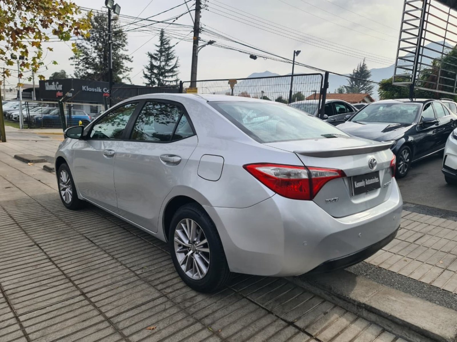 Toyota COROLLA 1.8 GLI 4X2 MG0 MT 4P. 2015 - Imagen 7 de 10