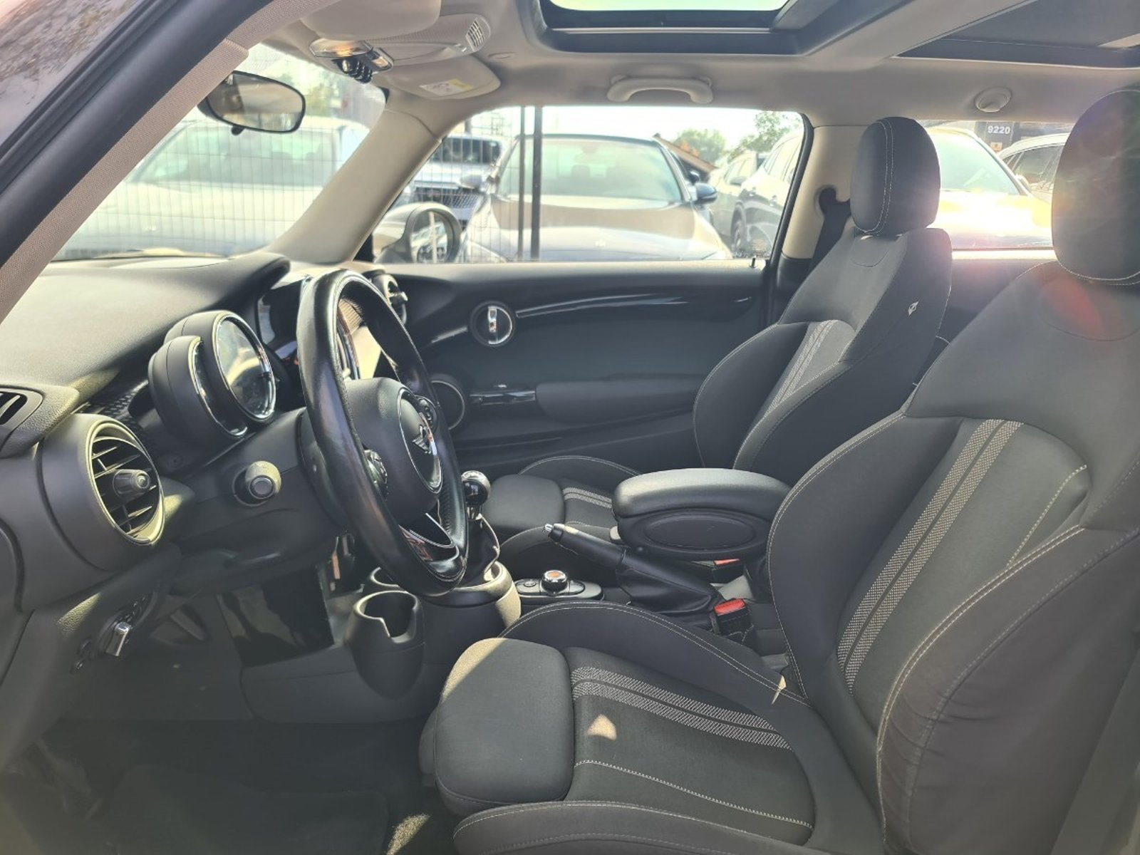 MINI F56 Cooper S Pepper 2.0 2014 - Imagen 14 de 15
