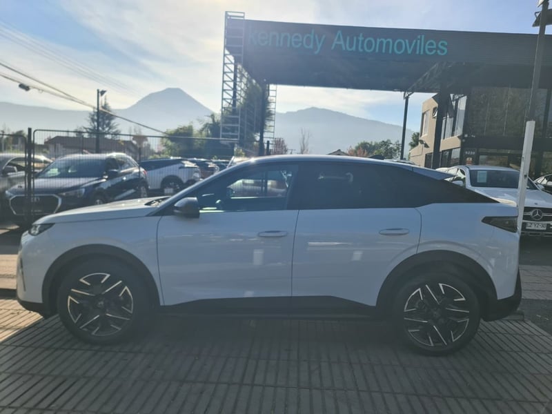 Peugeot 3008 1.2 MHEV 136 Premier eDCT6 2025 - Imagen 3 de 10