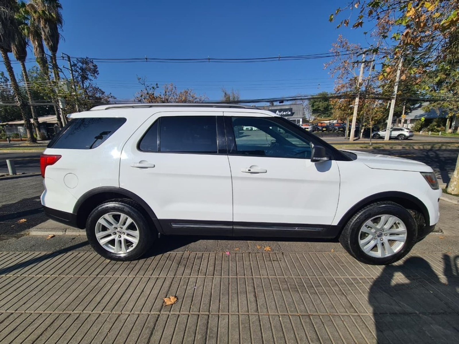 FORD EXPLORER 3.5 XLT 4X4 AT 5P. 2020 - Imagen 6 de 10