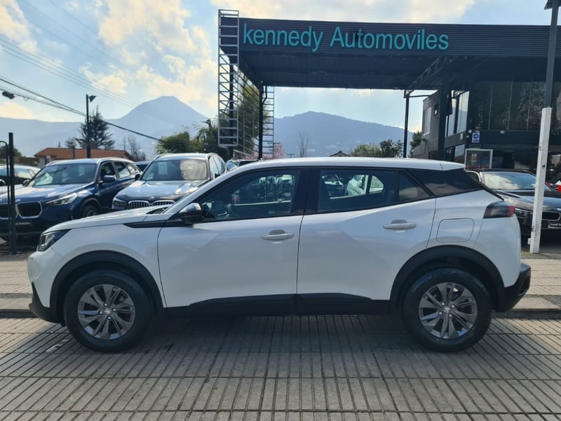 Peugeot 2008 1.2 ACTIVE PURETECH 130 4X2 MT 5P. 2023 - Imagen 6 de 10