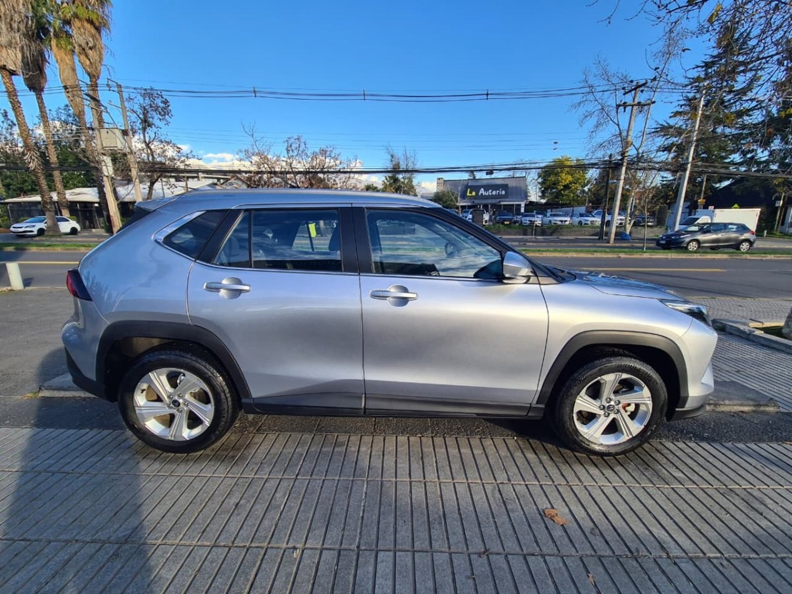 Toyota YARIS CROSS 1.5 XI 4X2 CVT AT 5P. 2025 - Imagen 7 de 10
