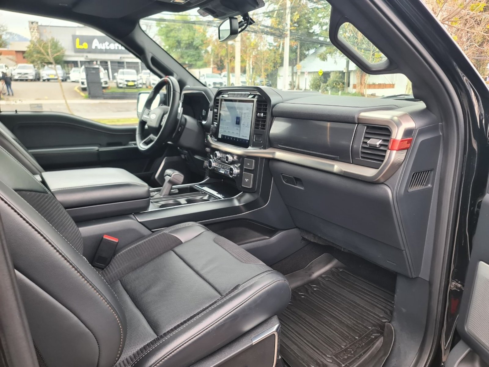 Ford F-150 Raptor 3.5 4X4 DOB. CAB. AT 4P. 2024 - Imagen 9 de 10