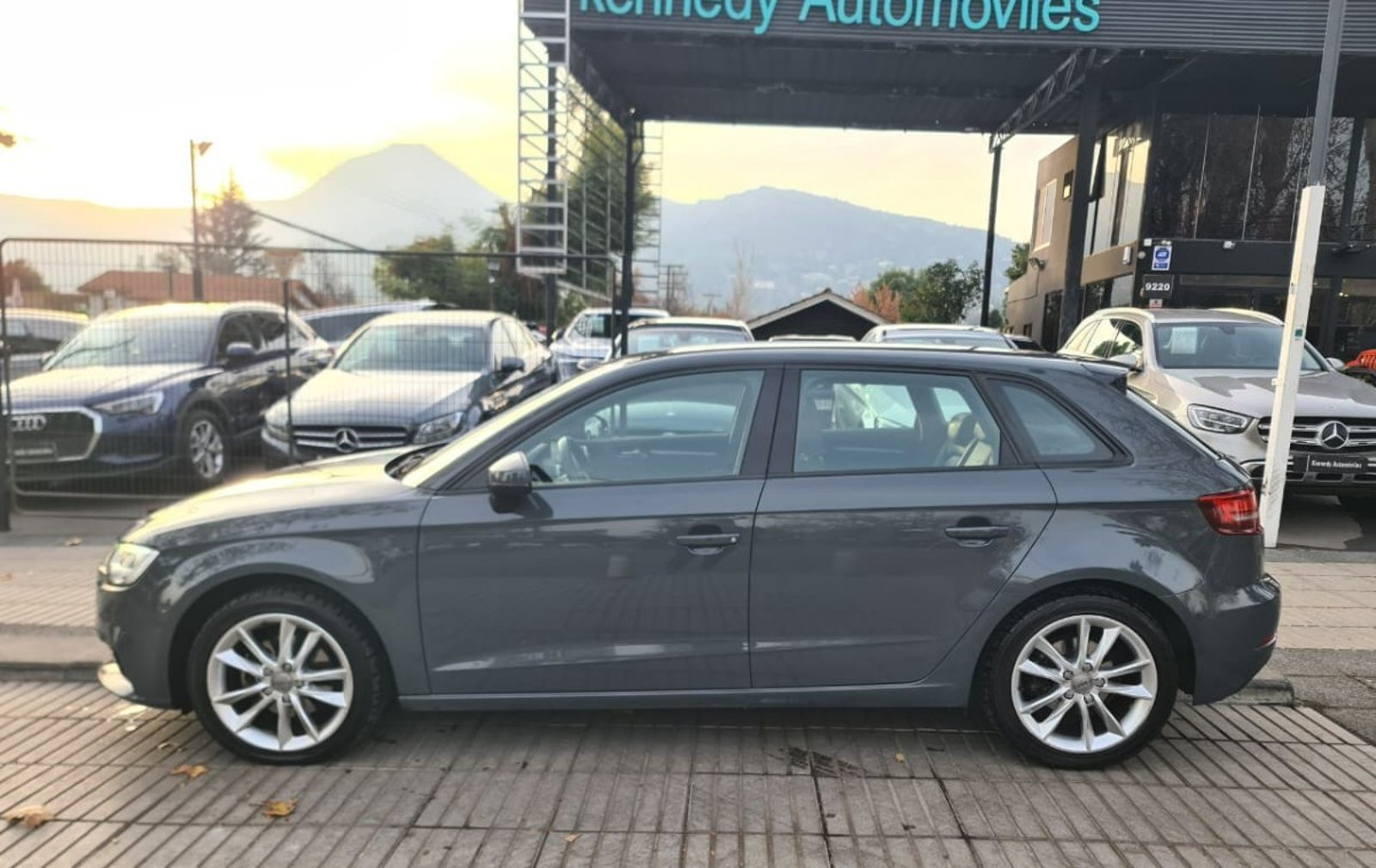 Audi A3 1.4 SPORTBACK 4X2 S-TRONIC 35 HB AT 5P. 2019 - Imagen 9 de 10