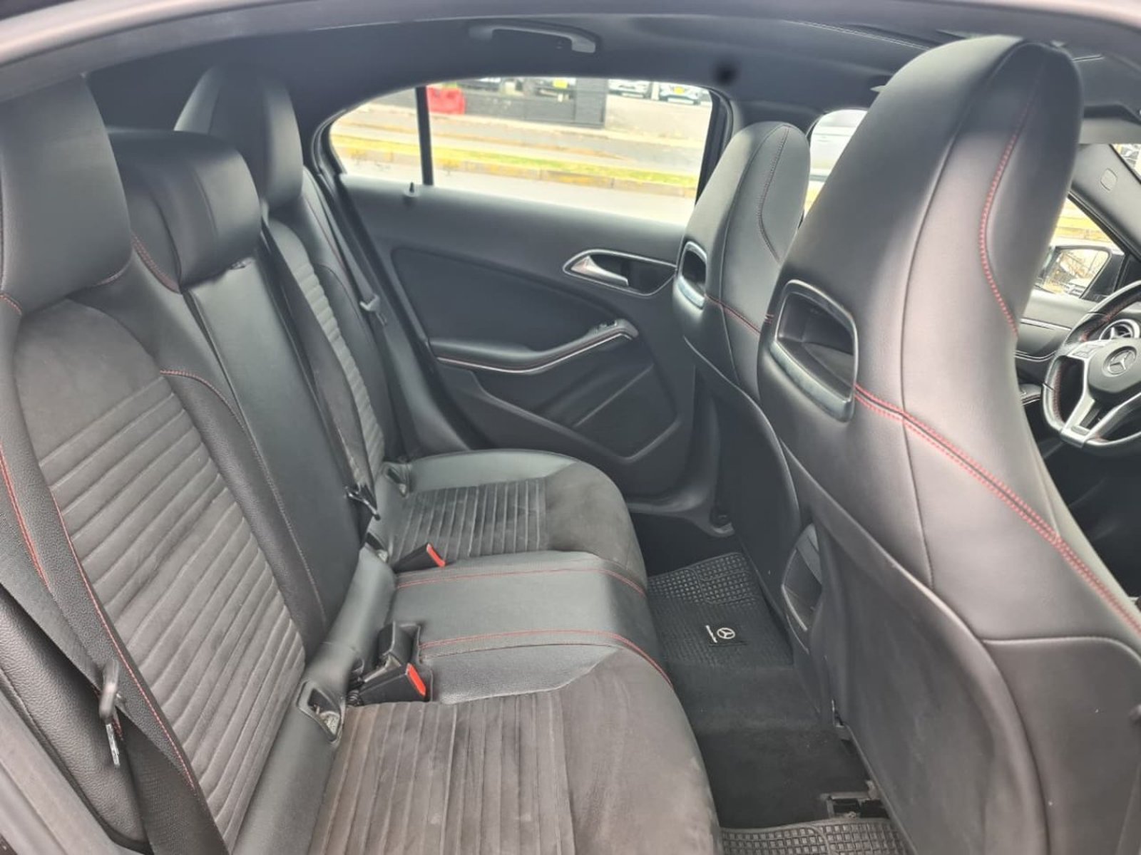 Mercedes-Benz A200 1.6 BLUE EFFICIENCY 4X2 MT 5P. 2016 - Imagen 6 de 8