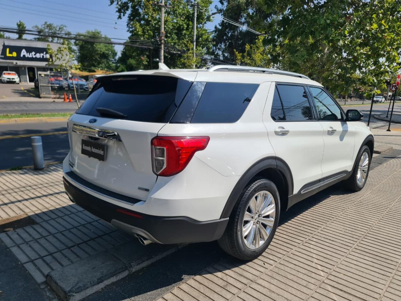 FORD EXPLORER 2.3 Limited Ecoboost Auto 4WD 2022 - Imagen 8 de 10