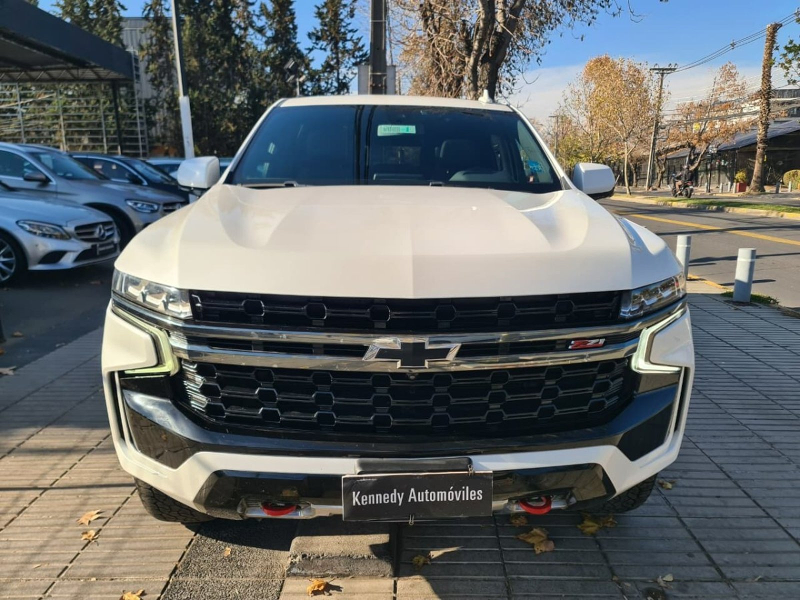 Chevrolet SUBURBAN 5.3L Z71 AWD AT 5P. 2022 - Imagen 6 de 10