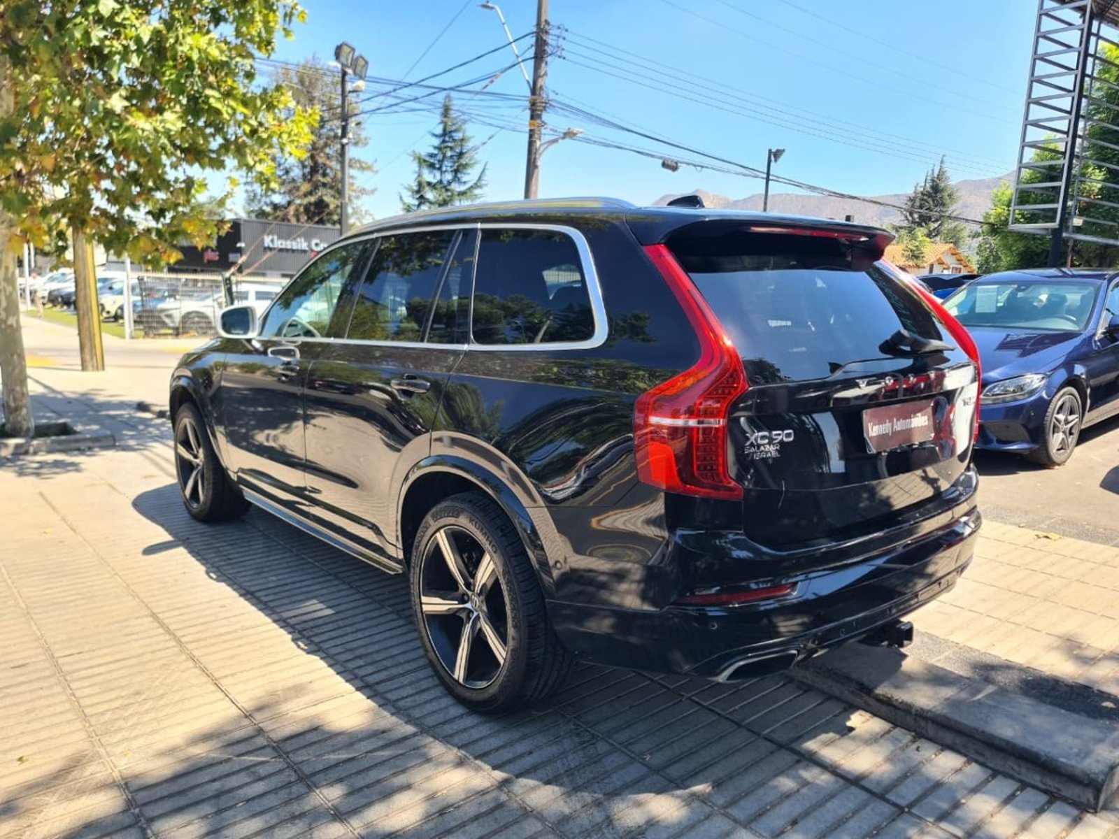VOLVO XC90 2.0 T6 R-Design Auto 4WD 2018 - Imagen 7 de 10
