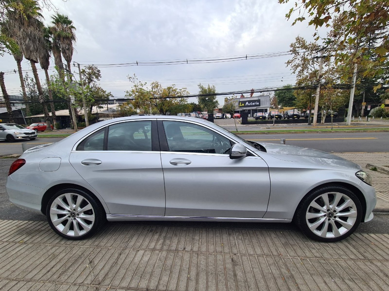 Mercedes-Benz C200 1.5 C 200 Auto 2019 - Foto 4 de 10