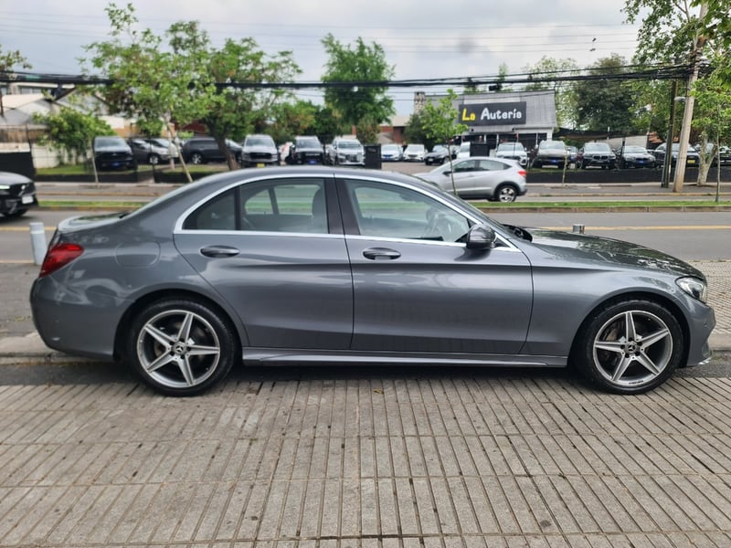 Mercedes-Benz C200 2.0 4X2 AT 4P. 2018 - Imagen 7 de 10