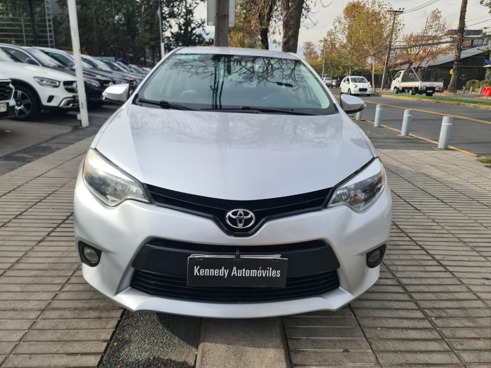 Toyota COROLLA 1.8 GLI 4X2 MG0 MT 4P. 2015 - Imagen 6 de 10