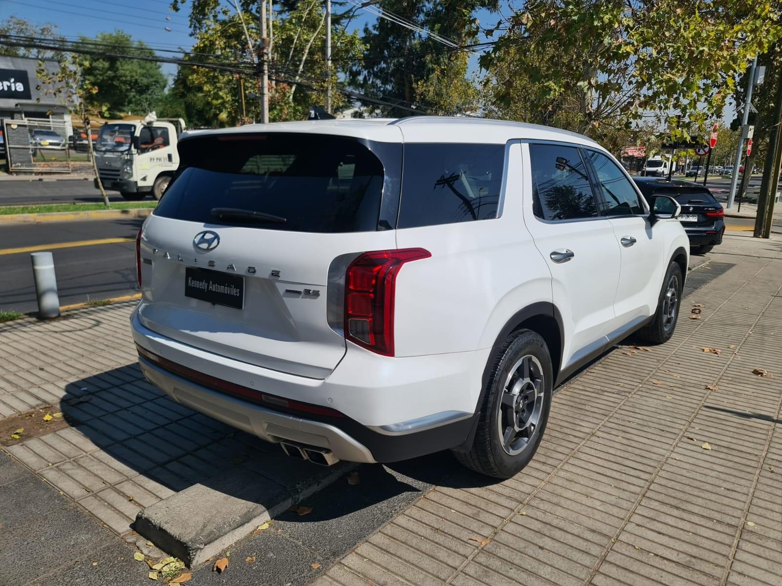 HYUNDAI PALISADE 3.5 Auto Premium 4WD 2023 - Imagen 8 de 10