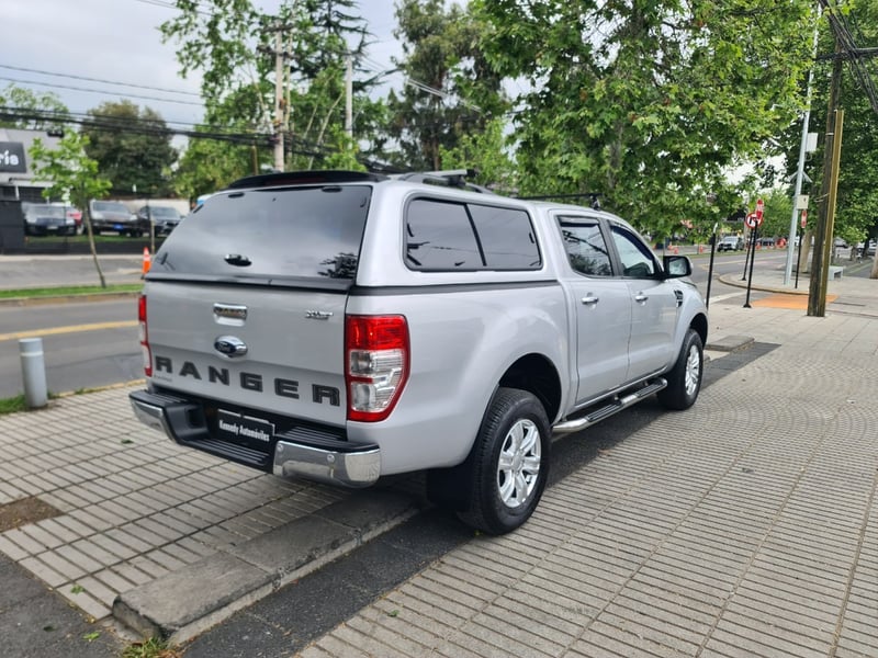 Ford RANGER 2.5 XLT 4X2 DOB. CAB. MT 4P. 2023 - Imagen 4 de 10