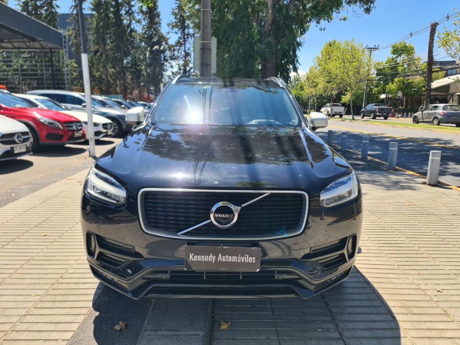 VOLVO XC90 2.0 T6 R-Design Auto 4WD 2018 - Imagen 5 de 10