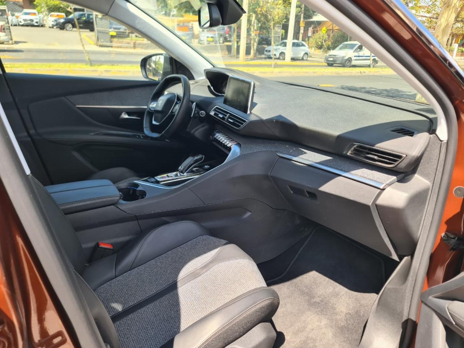 PEUGEOT 3008 1.6 THP 165 Auto Allure 2019 - Imagen 9 de 9