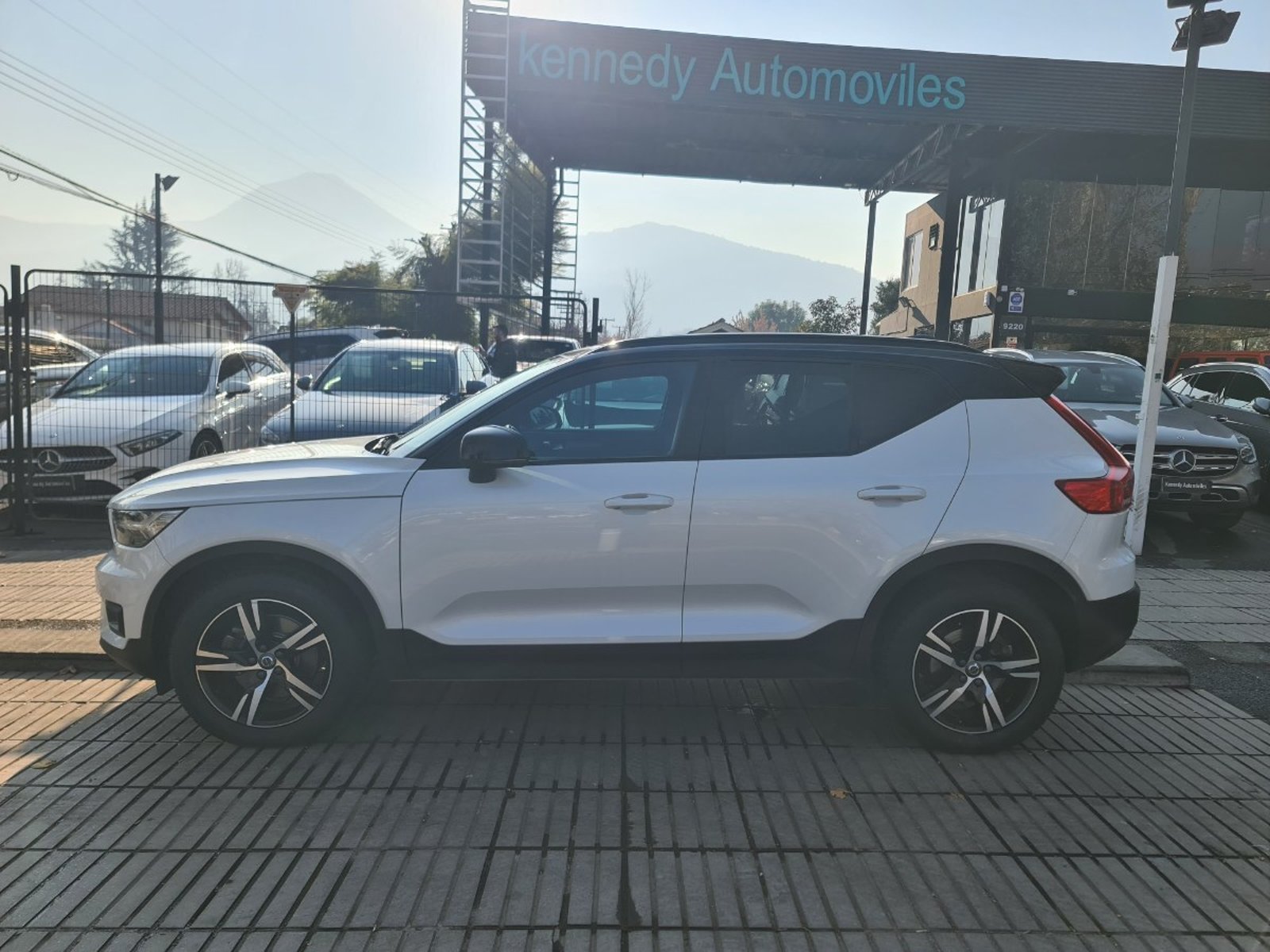 Volvo XC40 2.0 T4 INSCRIPTION FWD AT 5P. 2021 - Foto 5 de 10