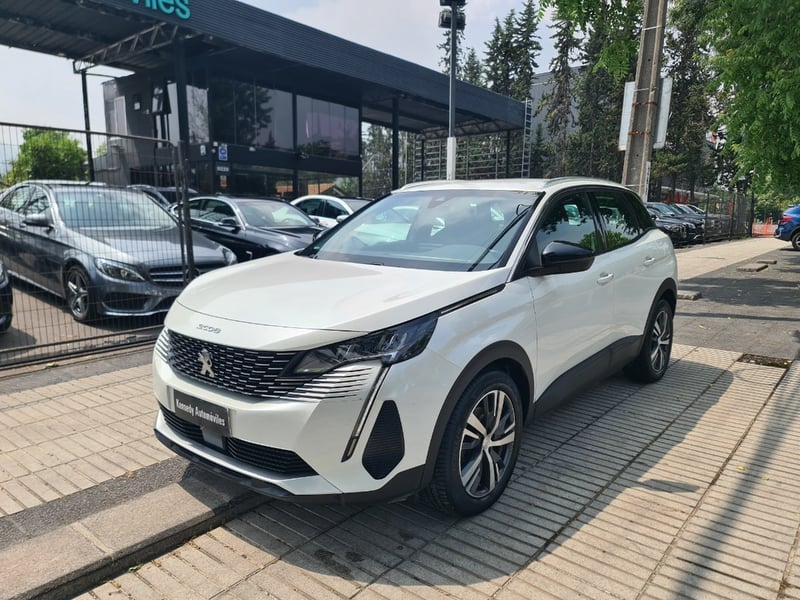 Peugeot 3008 1.2 ACTIVE PACK PURETECH 130 4X2 MT6 5P. 2023 - Imagen 3 de 10