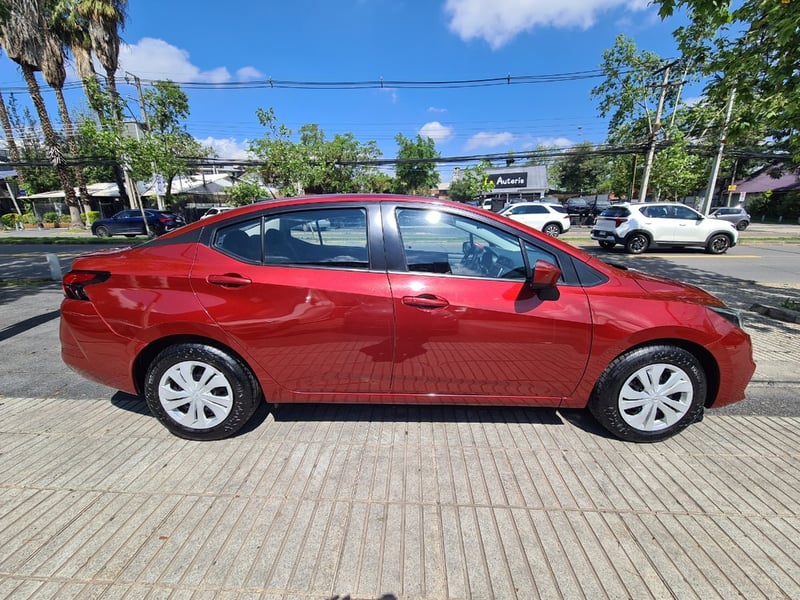 Nissan VERSA 1.6 SENSE 4X2 MT 4P. 2022 - Imagen 9 de 10