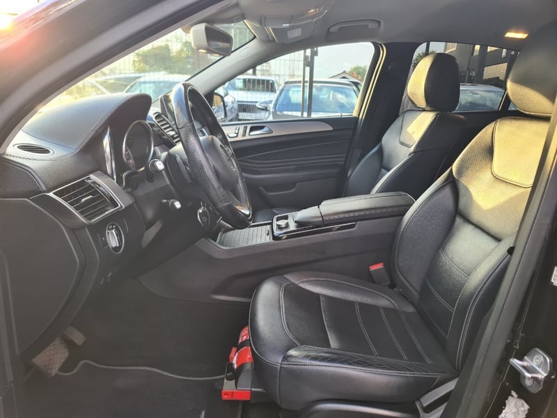 Mercedes-Benz GLE 350 3.0 D 4MATIC SPORT COUPE DIESEL 4WD AT 5P. 2019 - Imagen 3 de 10