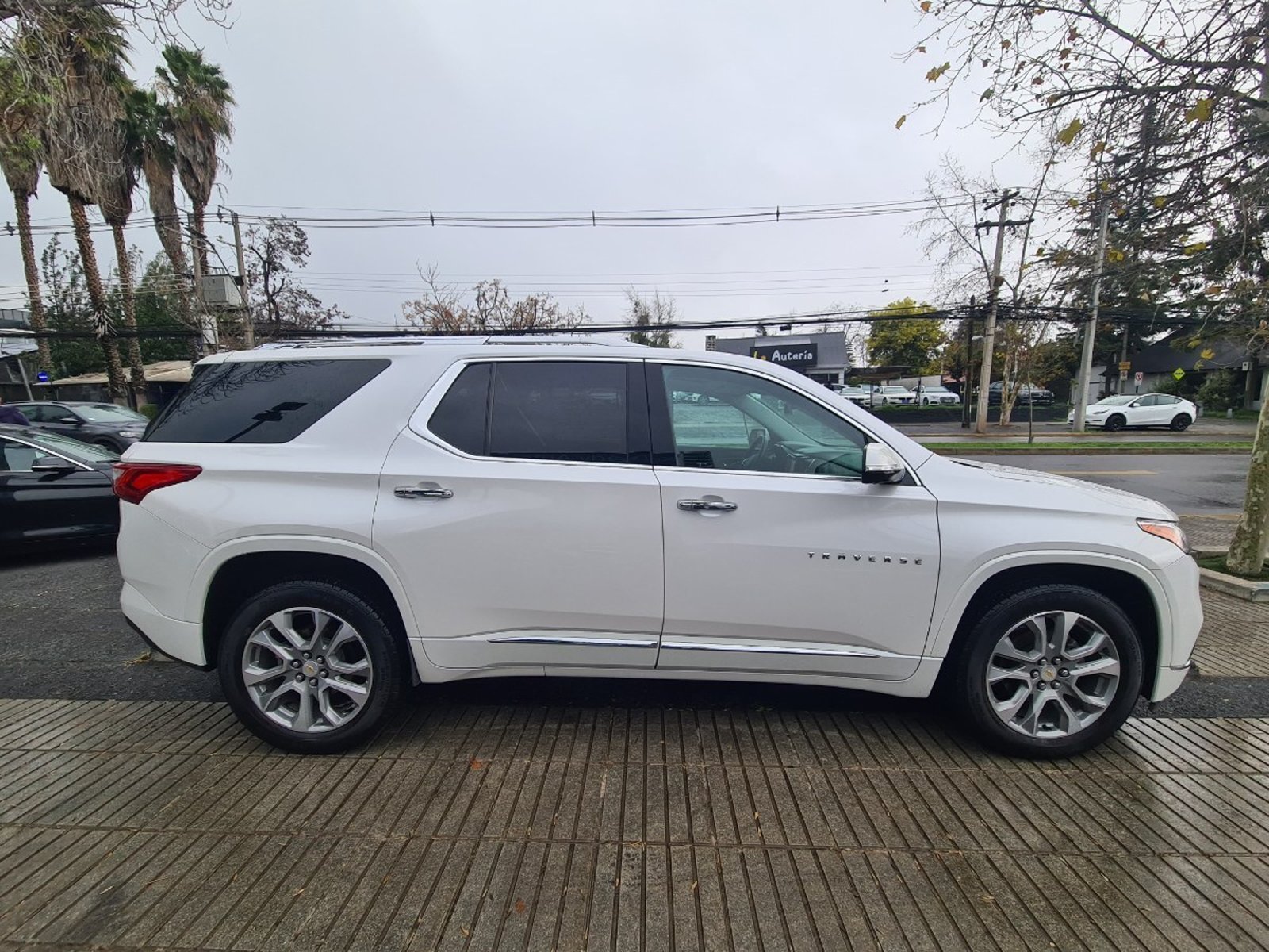 Chevrolet TRAVERSE 3.6 PREMIER AWD AT 5P. 2021 - Imagen 6 de 10