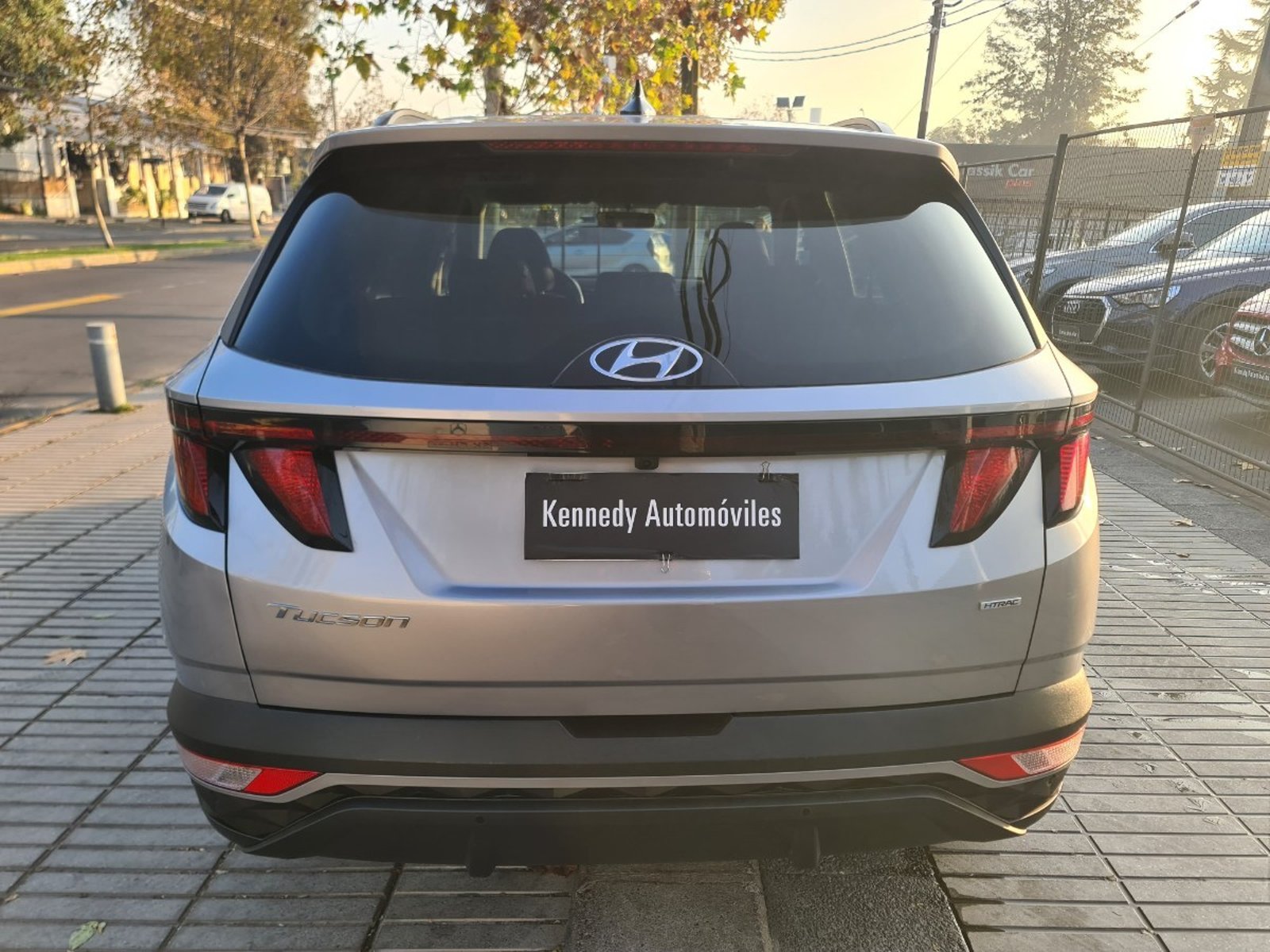 HYUNDAI TUCSON 2.0 Auto Plus 4WD 2022 - Imagen 8 de 10