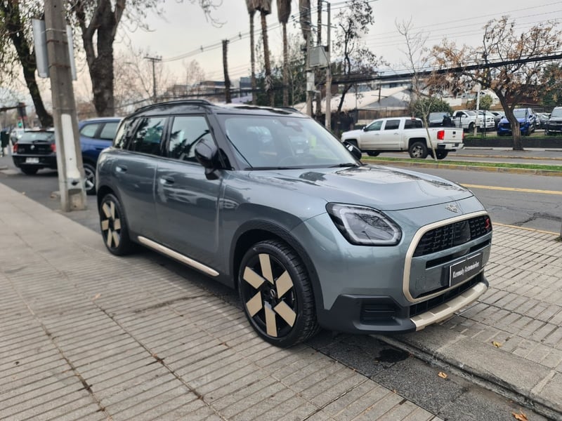 Mini COUNTRYMAN 2.0 S ALL4 4X4 AT 5P. 2024 - Imagen 4 de 10