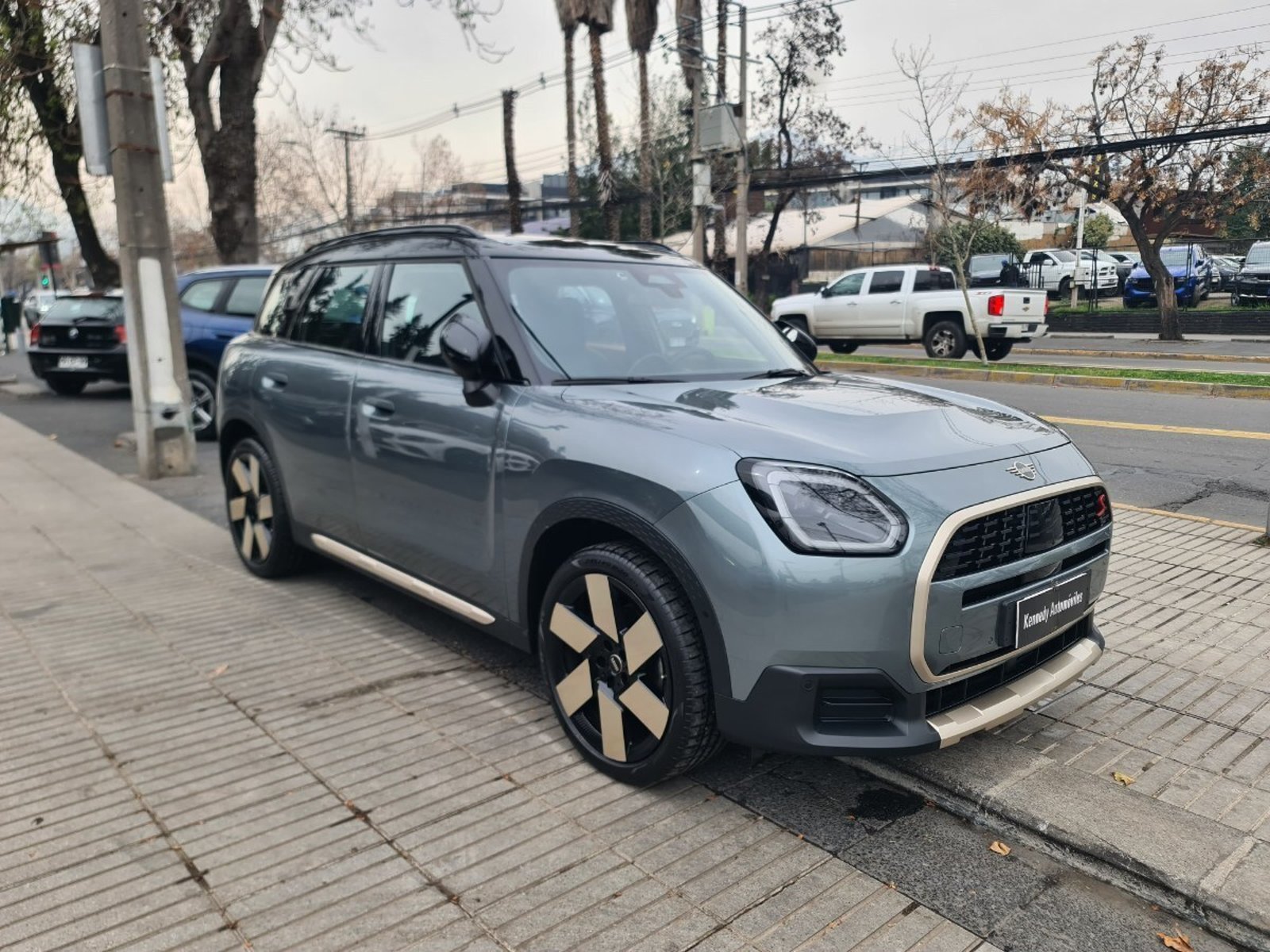 Mini COUNTRYMAN 2.0 S ALL4 4X4 AT 5P. 2024 - Foto 4 de 10