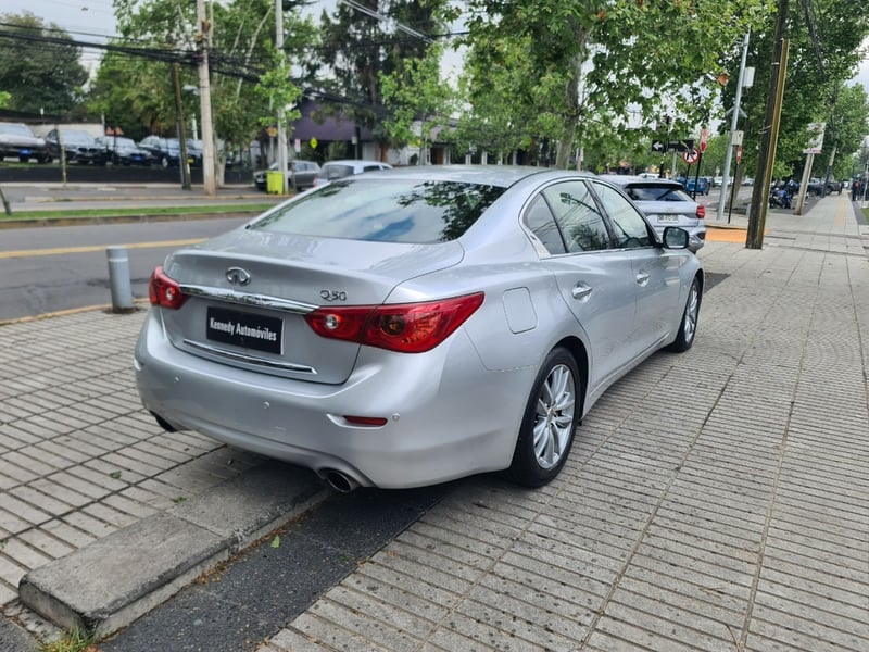 Infiniti Q50 3.7 4X2 AT 4P. 2015 - Imagen 7 de 10