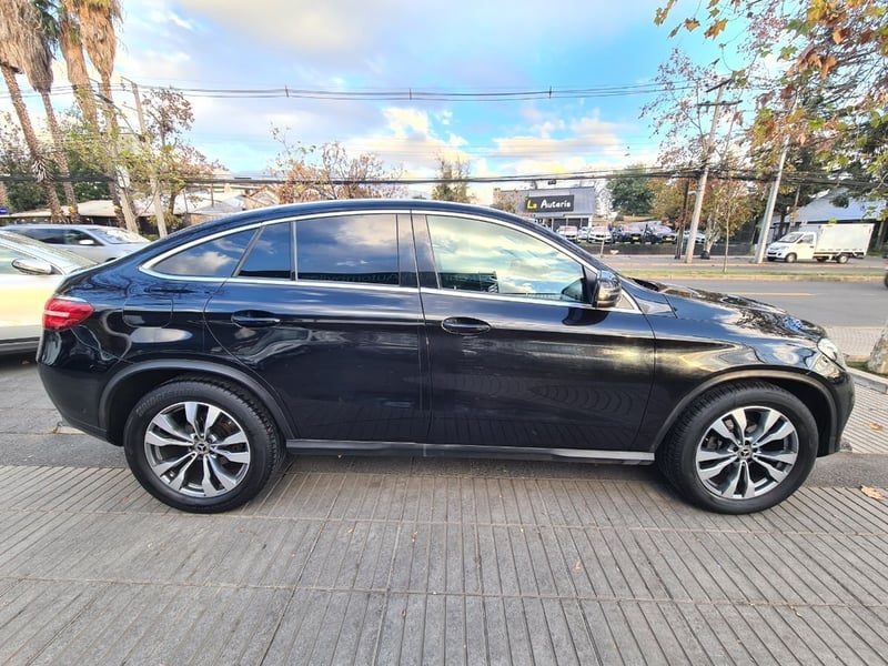Mercedes-Benz GLE 350 3.0 D 4MATIC SPORT COUPE DIESEL 4WD AT 5P. 2019 - Imagen 7 de 10