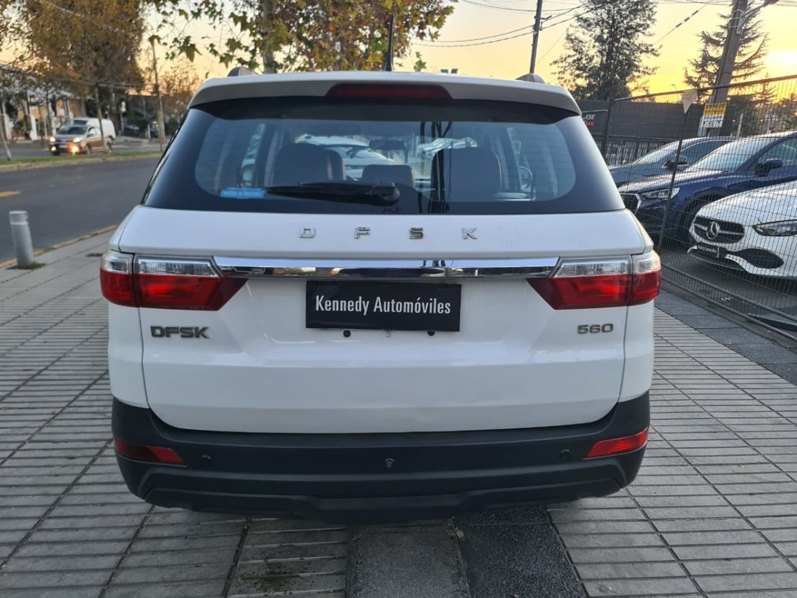 DFSK SUV 560 1.8 Comfort 2R 2023 - Foto 5 de 10