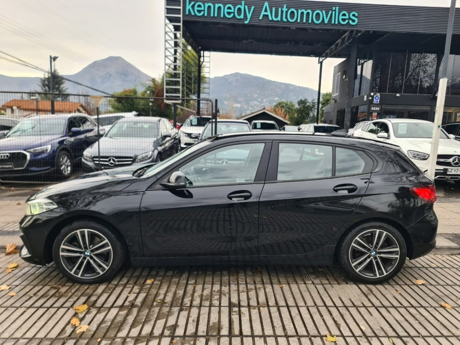 BMW 118 1.5 DINAMYC 4X2 AT 5P. 2020 - Foto 4 de 10