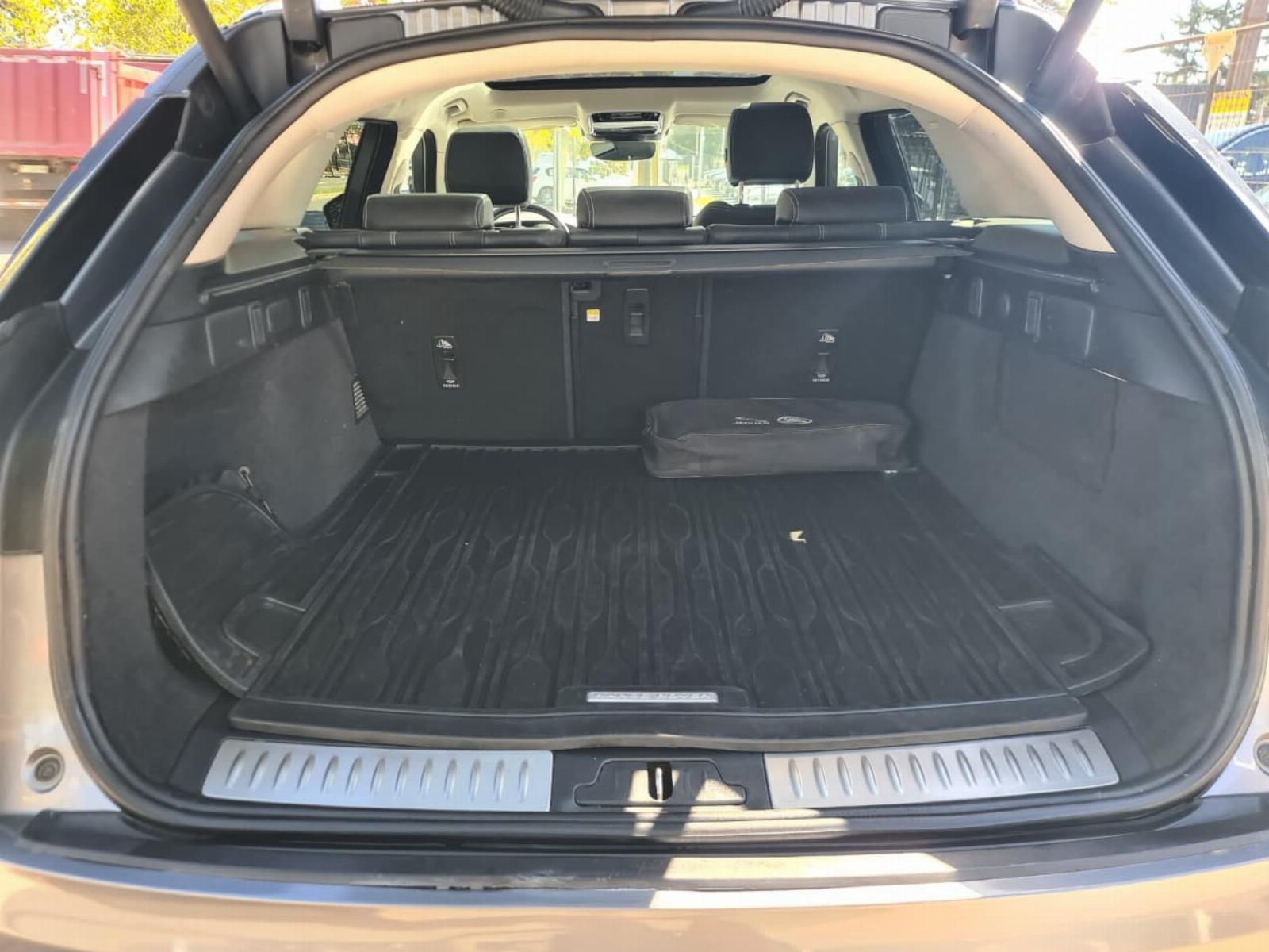 LAND ROVER RANGE ROVER VELAR 2.0 P250 S Auto 4WD 2023 - Imagen 9 de 10