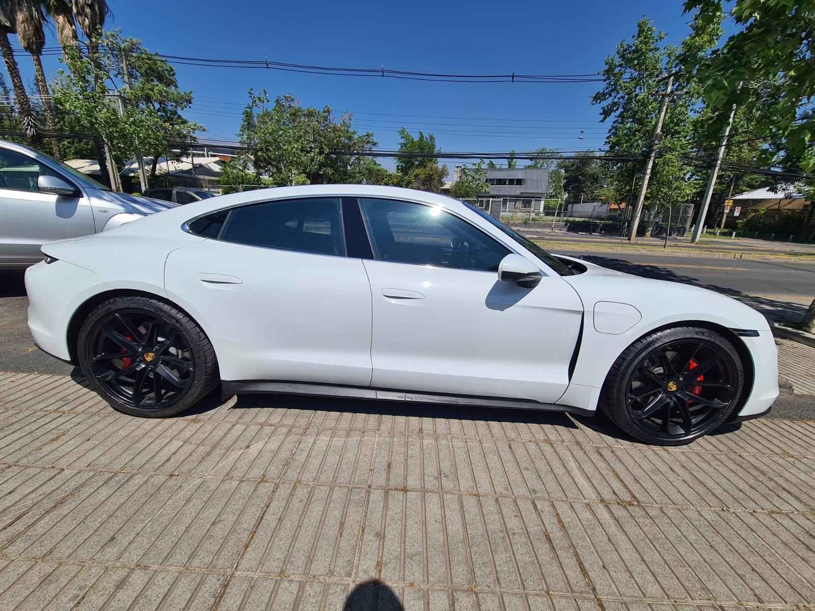 PORSCHE TAYCAN 79KWH 4S Auto 2022 - Imagen 6 de 9