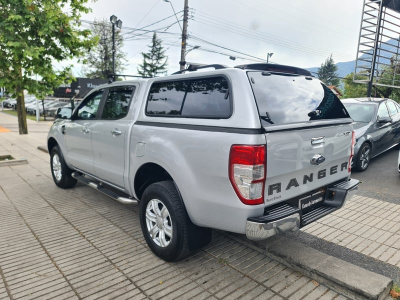 Ford RANGER 2.5 XLT 4X2 DOB. CAB. MT 4P. 2023 - Imagen 3 de 10