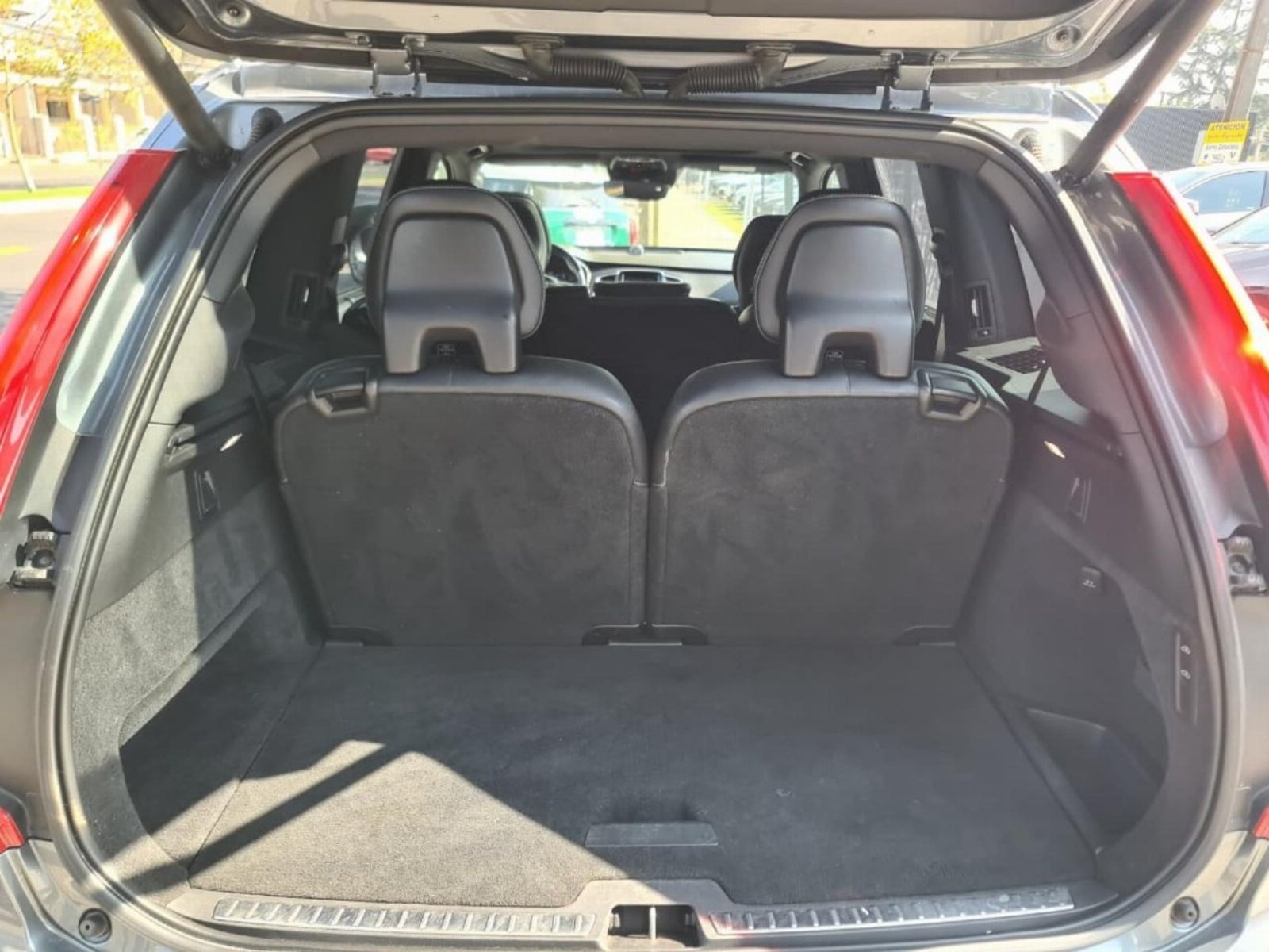VOLVO XC90 2.0 D5 Inscription Plus Auto 4WD 2019 - Imagen 10 de 10