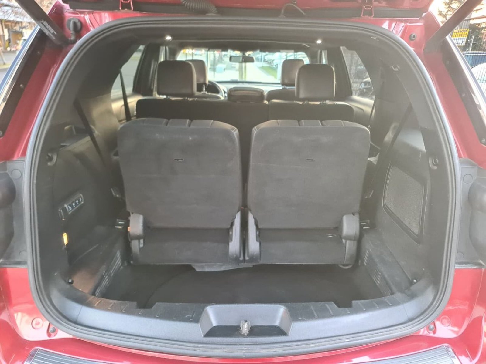 FORD EXPLORER 2.3 ECOBOOST LIMITED 4X2 AT 5P. 2018 - Imagen 8 de 10