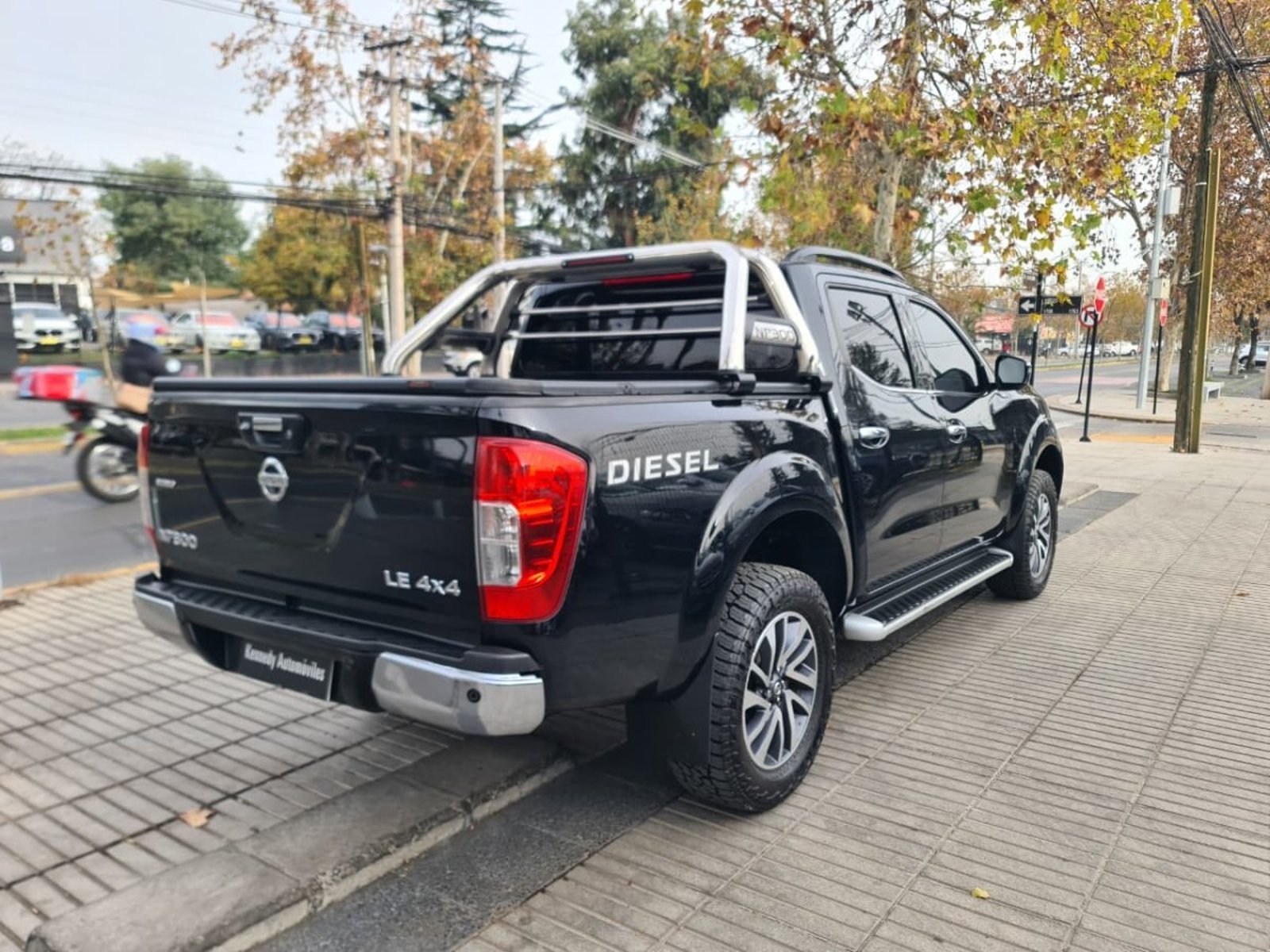 NISSAN NP300 2.3 DSL Auto LE 4WD 2019 - Imagen 5 de 8