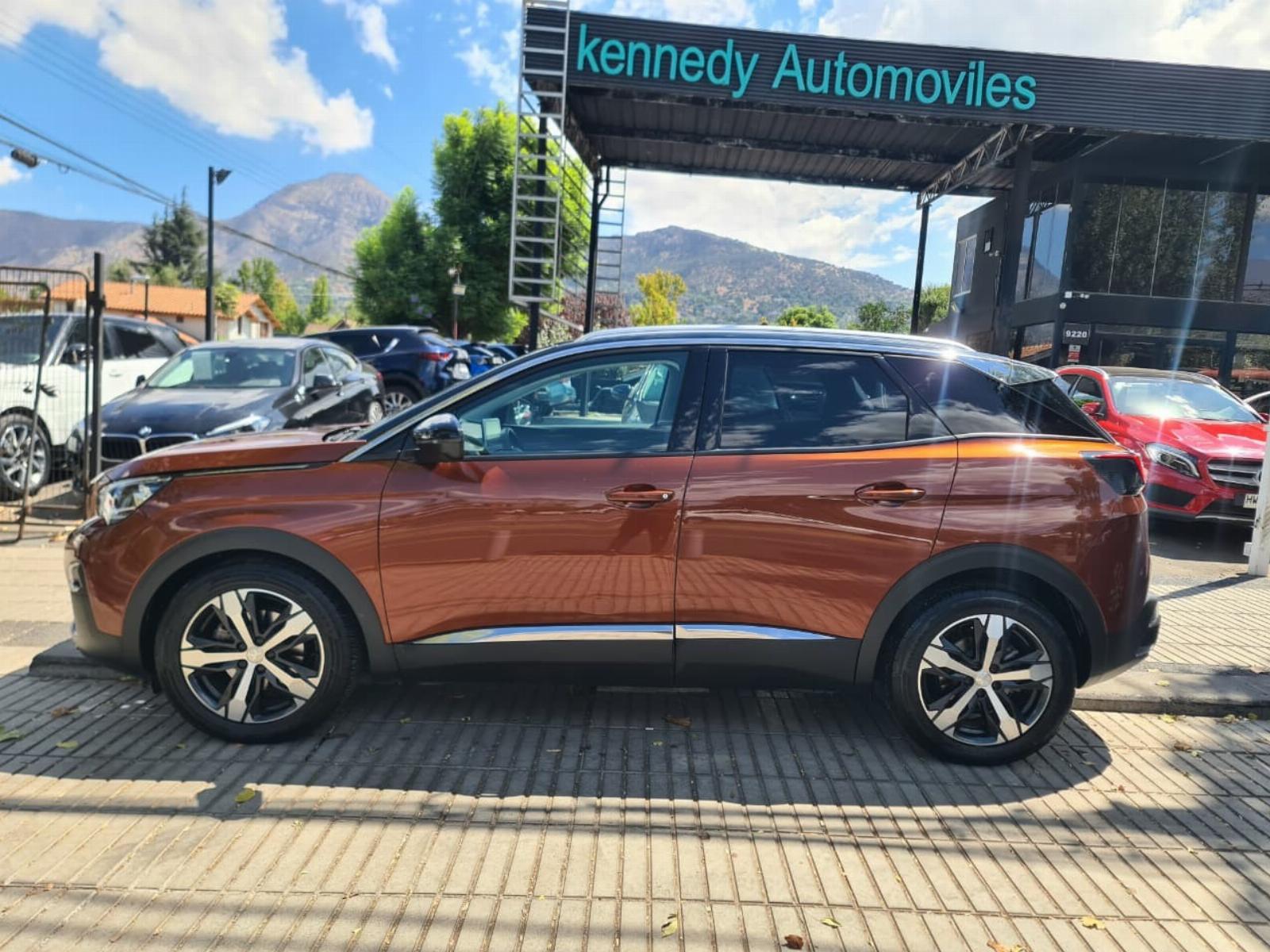 PEUGEOT 3008 1.6 THP 165 Auto Allure 2019 - Imagen 4 de 9
