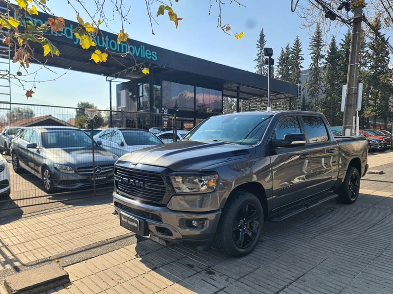 RAM 1500 BIG HORN CREW CAB 4X4 3.6 AUT 2022