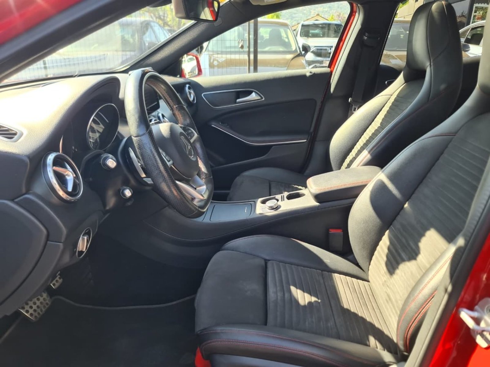 MERCEDES-BENZ GLA 250 2.0 GLA 250 4Matic DCT 2016 - Imagen 9 de 10
